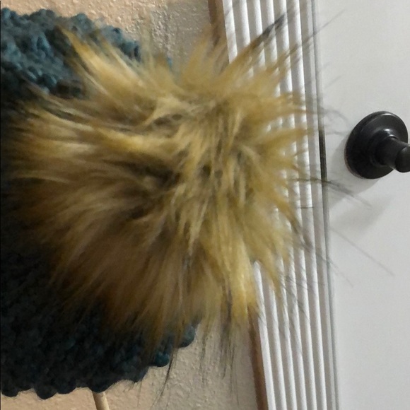 Brand New Dark Teal Hat/Beanie With Pompom - Picture 4 of 5